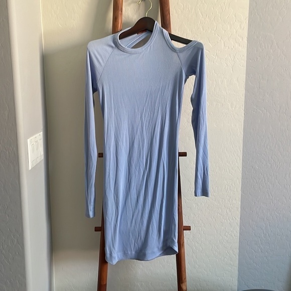 ALIX NYC Light Blue Cold Shoulder Dress - Picture 4 of 7